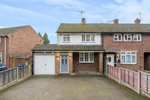 3 bedroom end of terrace house for sale, Woking