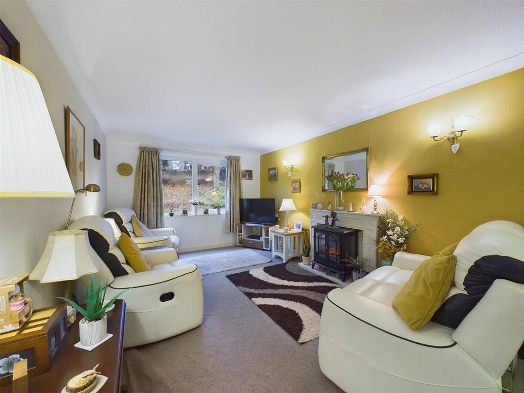 CAM03145 G0-PR0214-STILL007.jpg