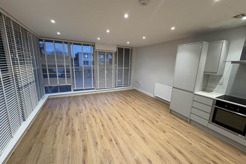 1 bedroom flat to rent, Albany Gate, Darkes Lane