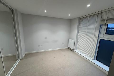 1 bedroom flat to rent, Albany Gate, Darkes Lane