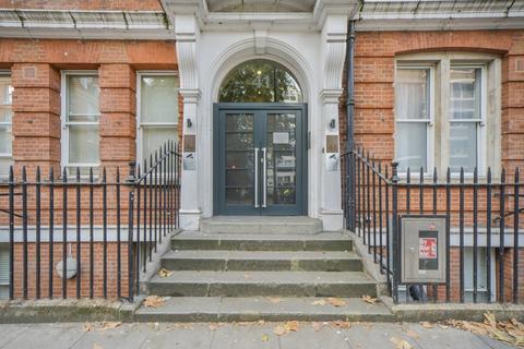 Studio for sale, Albany House Bloomsbury WC1H