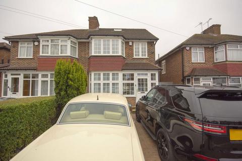 5 bedroom semi-detached house to rent, Girton Avenue, London NW9