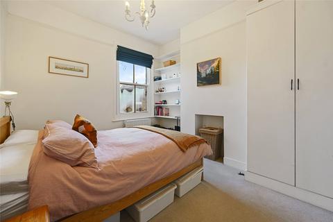82a Oaklands Grove, London, W12 0JB
