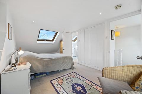 82a Oaklands Grove, London, W12 0JB