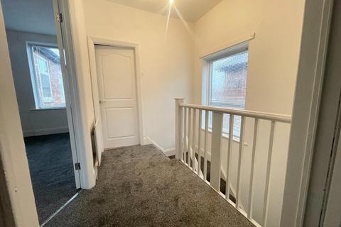 2 bedroom flat to rent, Stamfordham Road, Newcastle upon Tyne, Tyne and Wear