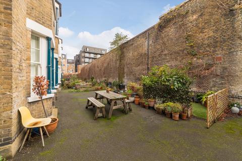 2 bedroom flat for sale, Haberdasher Street, London, N1