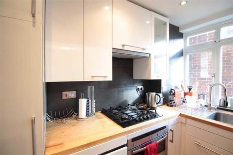 1 bedroom apartment to rent, Effra Court, London SW2