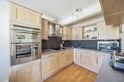 2 bedroom flat for sale, Belgrave Road, London SW1V