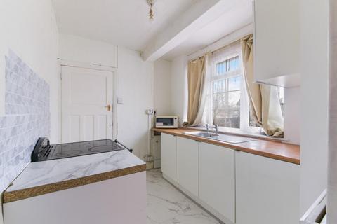 4 Langley Avenue, Worcester Park, KT4 8PB