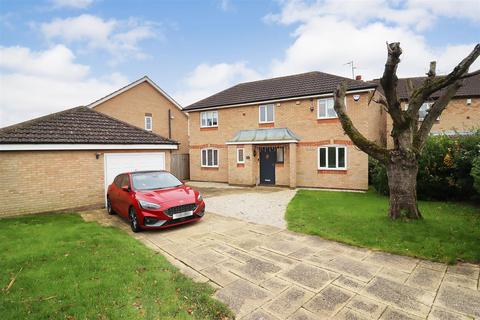 3 bedroom detached house for sale, Centurion Way, Brough