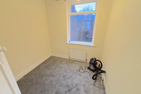 2 bedroom flat to rent, Axwell Terrace, Swalwell NE16