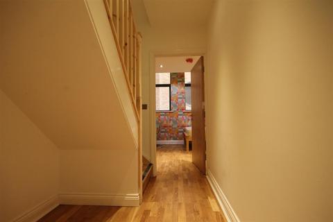 1 bedroom apartment to rent, Falconars House, City Centre