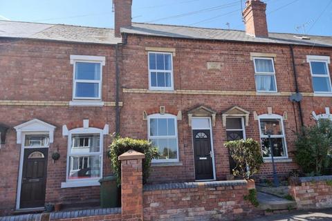 3 bedroom terraced house to rent, Claughton Street, Kidderminster DY11