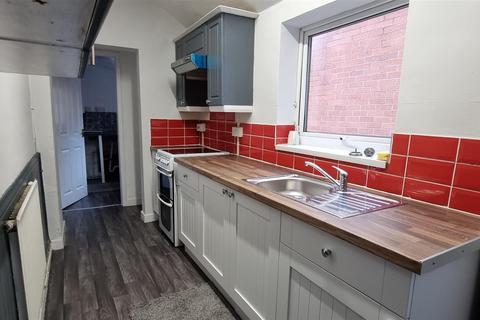 3 bedroom terraced house to rent, Wood Street, Kidderminster DY11