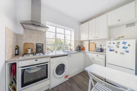 2 bedroom flat for sale, Fordwych Road, West Hampstead