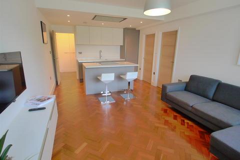 2 bedroom flat for sale, Chase Side, London N14