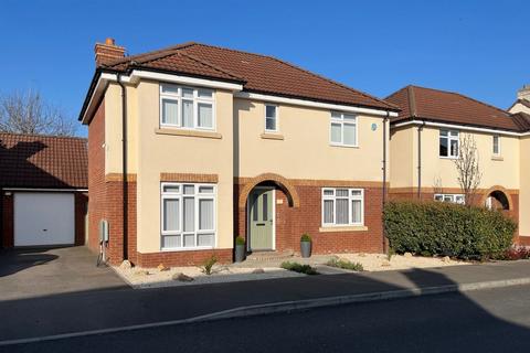 4 bedroom detached house for sale, Signal Way, Chippenham SN14