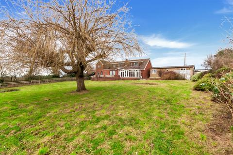 4 bedroom detached house for sale, Ryden Lane, Charlton, Pershore