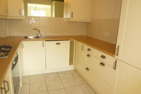 2 bedroom end of terrace house to rent, Lodge Road, Knowle, B93 0HG