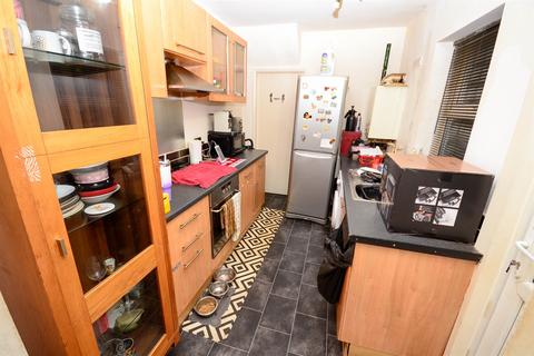 2 bedroom flat for sale, Spoor Street, Dunston