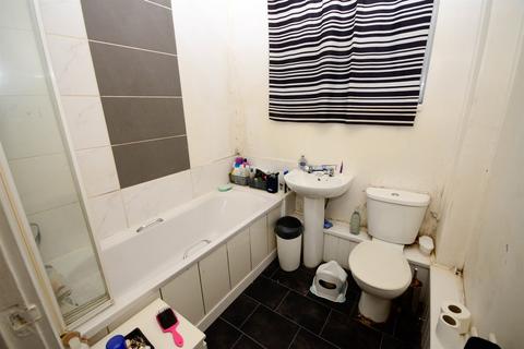 2 bedroom flat for sale, Spoor Street, Dunston