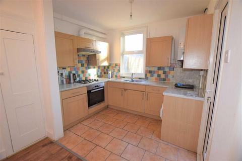 3 bedroom terraced house for sale, Winchester Road, Highams Park