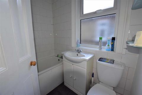 3 bedroom terraced house for sale, Winchester Road, Highams Park