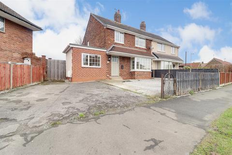 3 bedroom semi-detached house for sale, Springfield Avenue, Brough