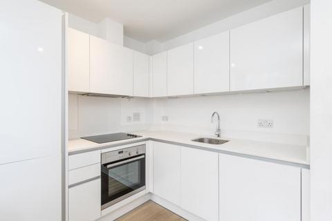 Studio to rent, Sail Loft Court, London E14