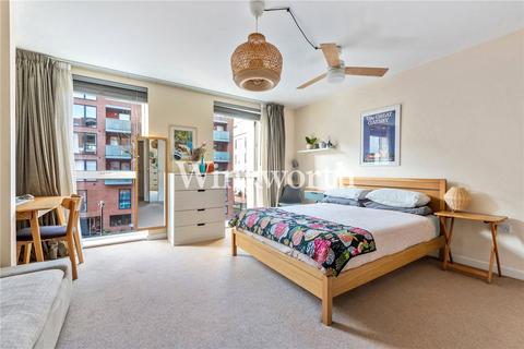 Flat 16, Birdsmouth Court Bathurst Square, London, N15 4FW