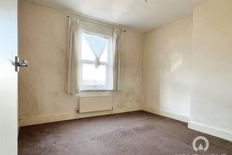 2 bedroom terraced house for sale, Factory Road, Gravesend DA11