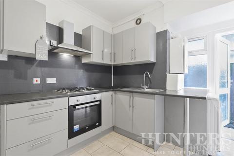 2 bedroom flat to rent, Kitchener Road, London, N17