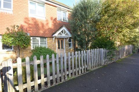 3 bedroom terraced house to rent, Windmill Lane, Surrey KT17