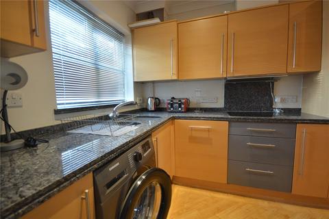 3 bedroom terraced house to rent, Windmill Lane, Surrey KT17