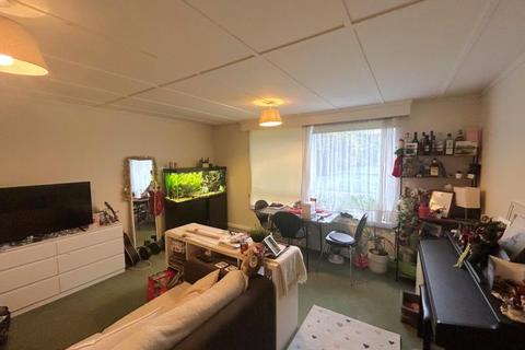 undefined, Wilderness Court, Guildford GU2