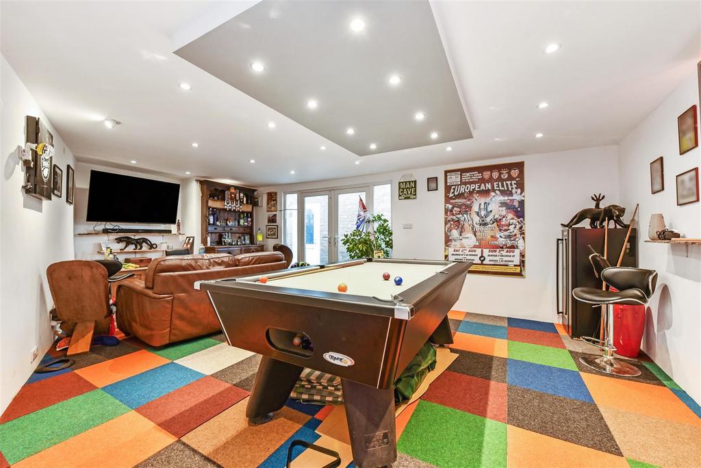 Annexe/Games Room