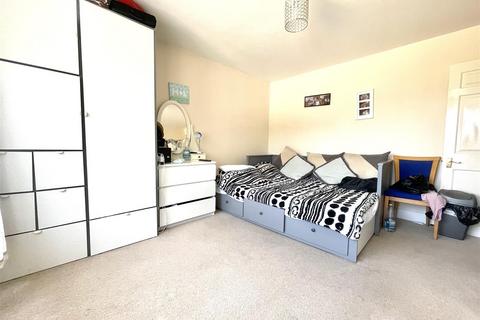 1 bedroom flat to rent, Lincoln Road, Enfield