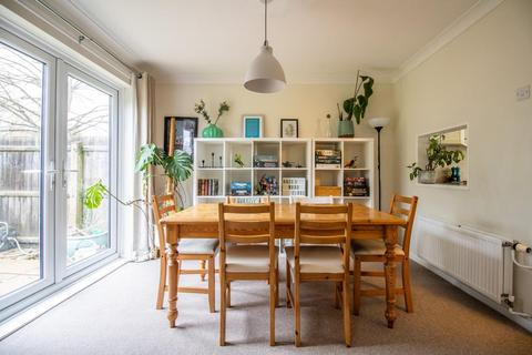 3 bedroom end of terrace house for sale, Hazelwood Close, Cambridge