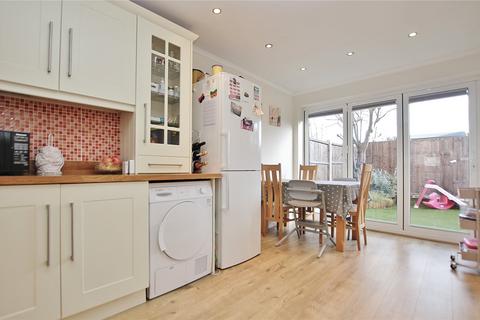 2 bedroom end of terrace house for sale, Alma Close, Woking GU21