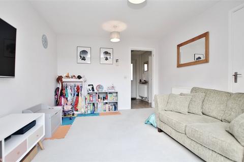 24 Alma Close, Knaphill, Woking, GU21 2BP