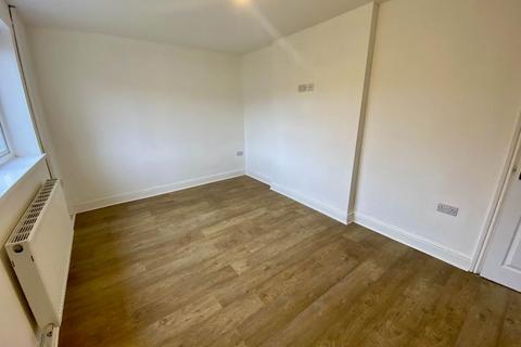 2 bedroom house to rent, Ewenny Place, Clase, , Swansea