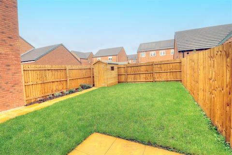 3 bedroom semi-detached house to rent, Bowbrook Meadow, Pershore