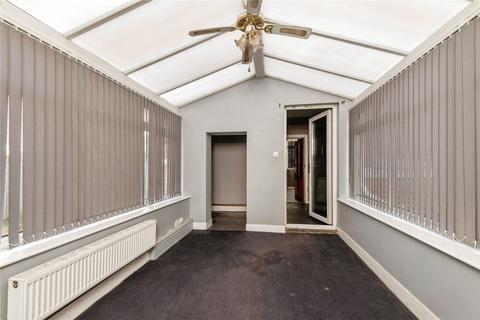 3 bedroom semi-detached house for sale, Lincoln Road, Dewsbury, West Yorkshire, WF12