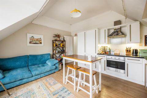 2 bedroom apartment for sale, Fourth Avenue, Hove