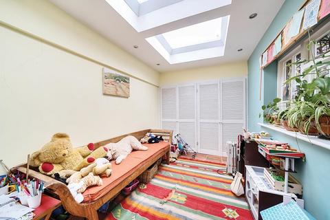5 bedroom semi-detached house for sale, Fitzalan Road,  Finchley,  N3