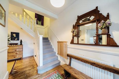 24 Fitzalan Road, London, N3 3PD