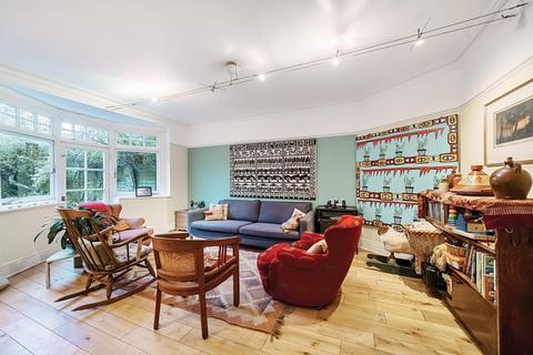 24 Fitzalan Road, London, N3 3PD