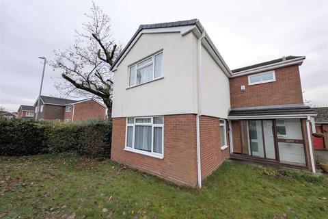 4 bedroom detached house for sale, Langley Close, Sandbach