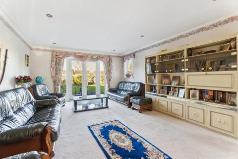 4 bedroom detached house for sale, Uxbridge Road, Mill End, Rickmansworth, WD3