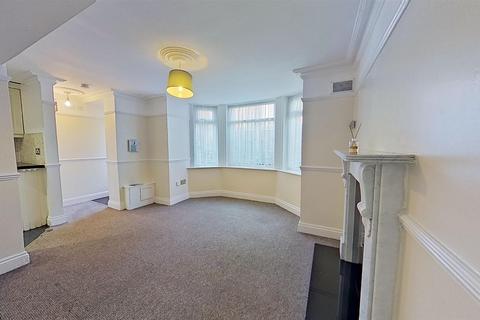 1 bedroom flat to rent, Sondes Road, Deal